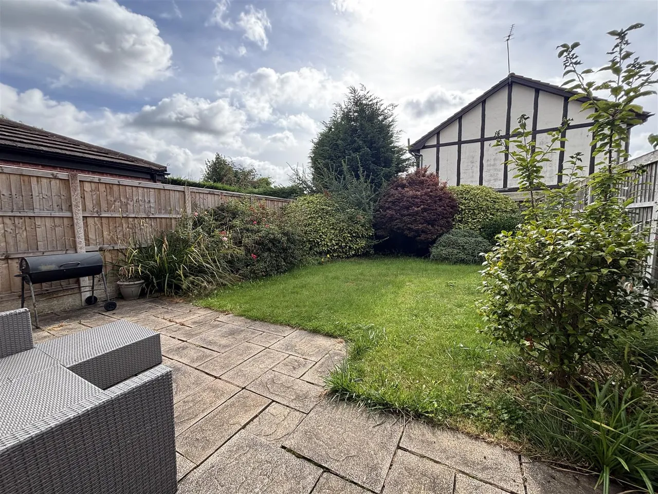 Mainwaring Drive, Wilmslow, SK9, photo 5