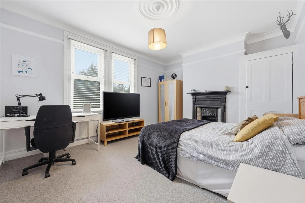 The Ridgeway, London, E4, photo 20