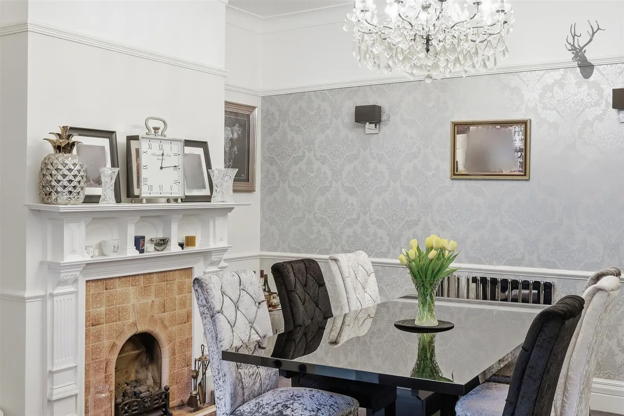 The Ridgeway, London, E4, photo 9