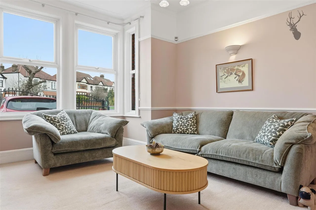 The Ridgeway, London, E4, photo 5