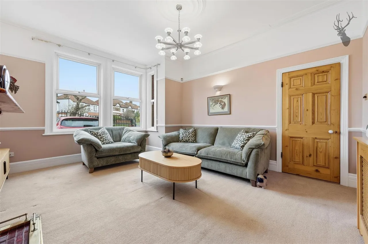 The Ridgeway, London, E4, photo 6