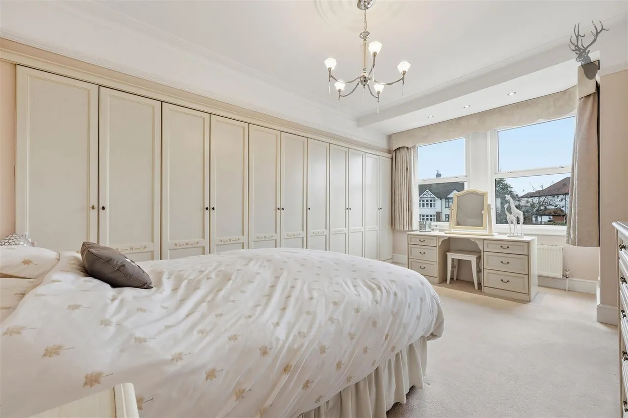The Ridgeway, London, E4, photo 17