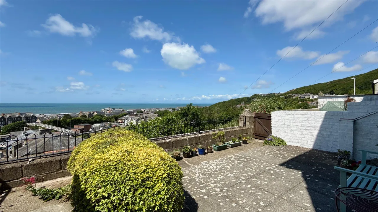 Bryn Awel Terrace, Barmouth, LL42, photo 18