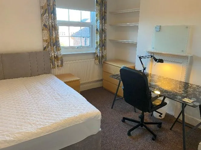 Tachbrook Road, Leamington Spa, CV31, photo 5