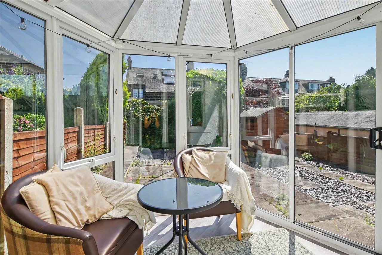 Oxford Avenue, Guiseley, LS20, photo 4