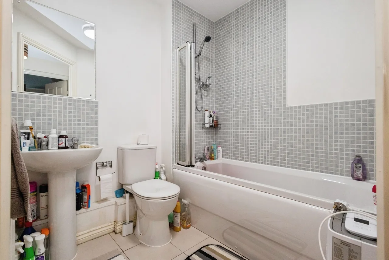 Chelburn Court, Stockport, SK3, photo 13