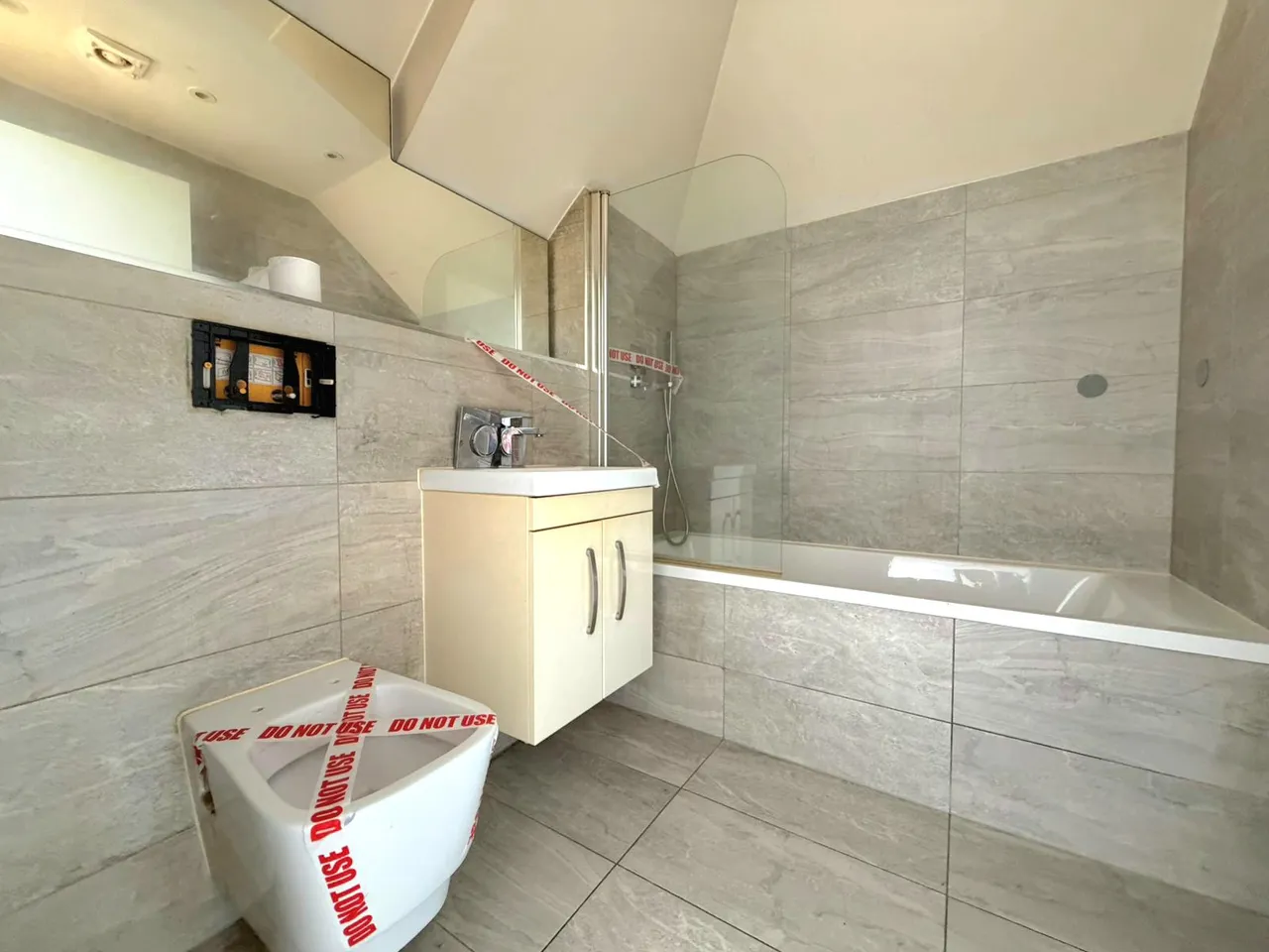 River Court, Woking, GU21, photo 5