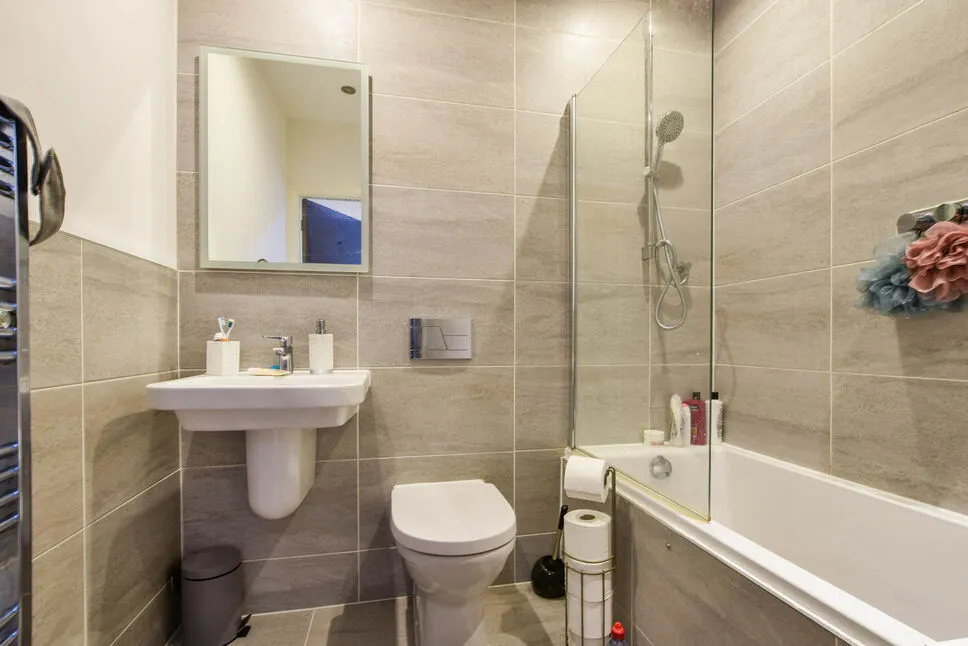 Macclesfield Road, Wilmslow, SK9, photo 5