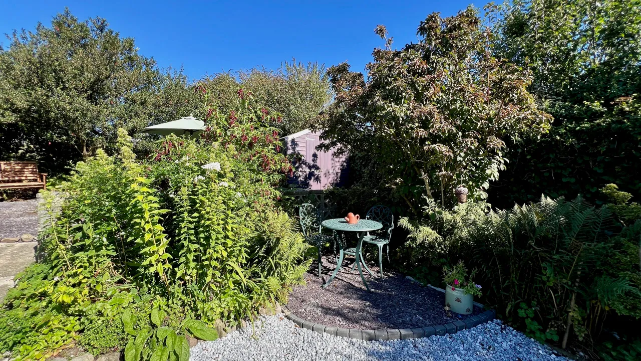 Tyn Y Buarth, Llanfair, LL46, photo 21