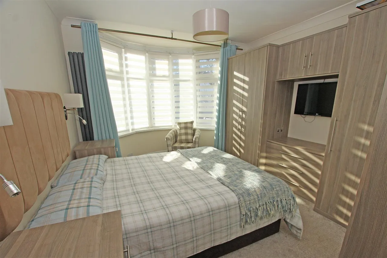 Moorvale Road, Bournemouth, photo 8