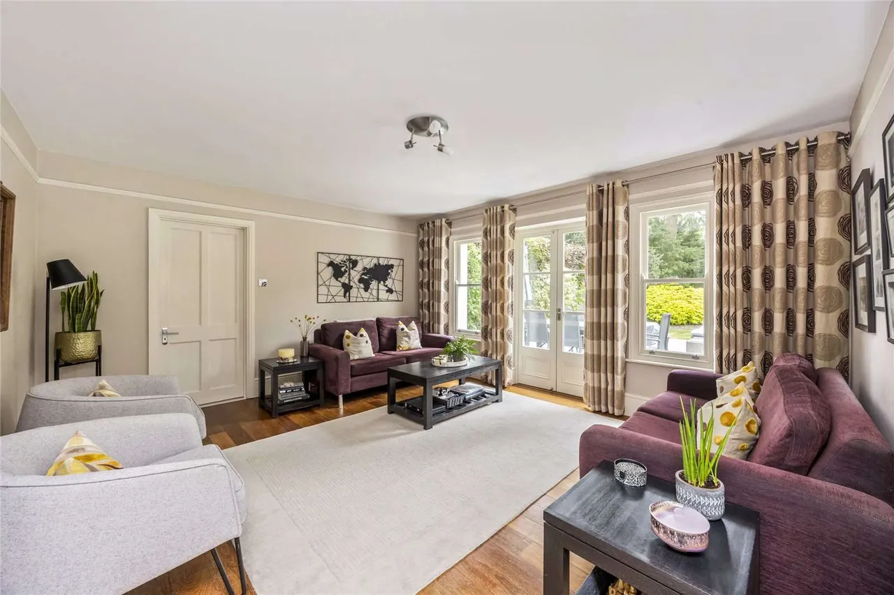 Cobbetts Hill, Weybridge, Surrey, KT13 0UA, photo 8