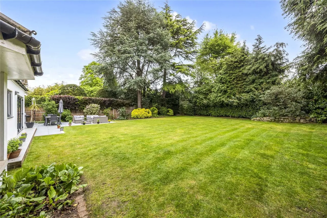 Cobbetts Hill, Weybridge, Surrey, KT13 0UA, photo 6