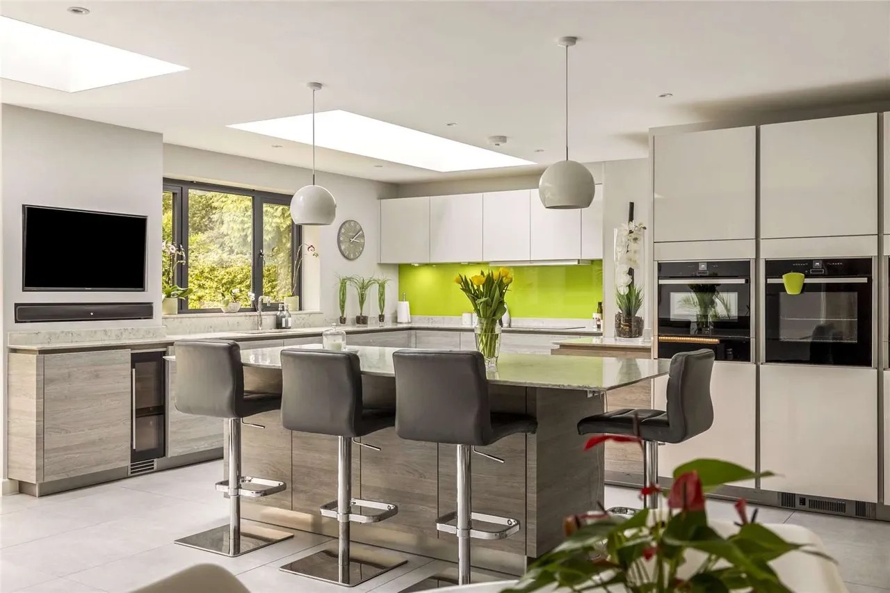 Cobbetts Hill, Weybridge, Surrey, KT13 0UA, photo 4