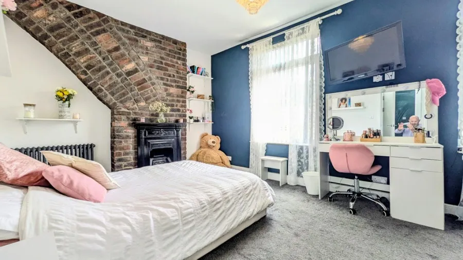 Hawarden Place, Troedyrhiw, photo 14
