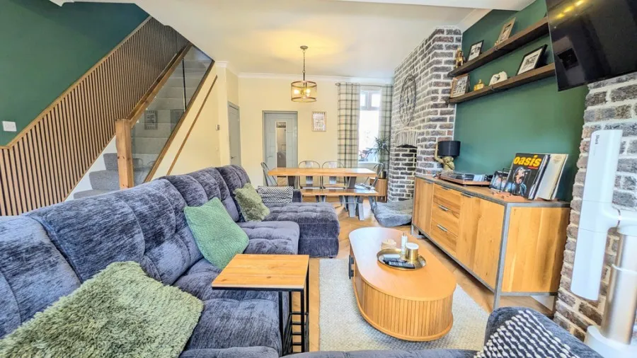 Hawarden Place, Troedyrhiw, photo 9