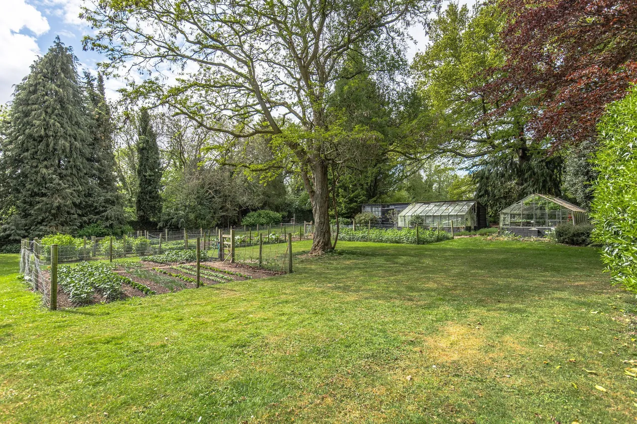 Grade II Listed Manor House in Hempna, photo 23