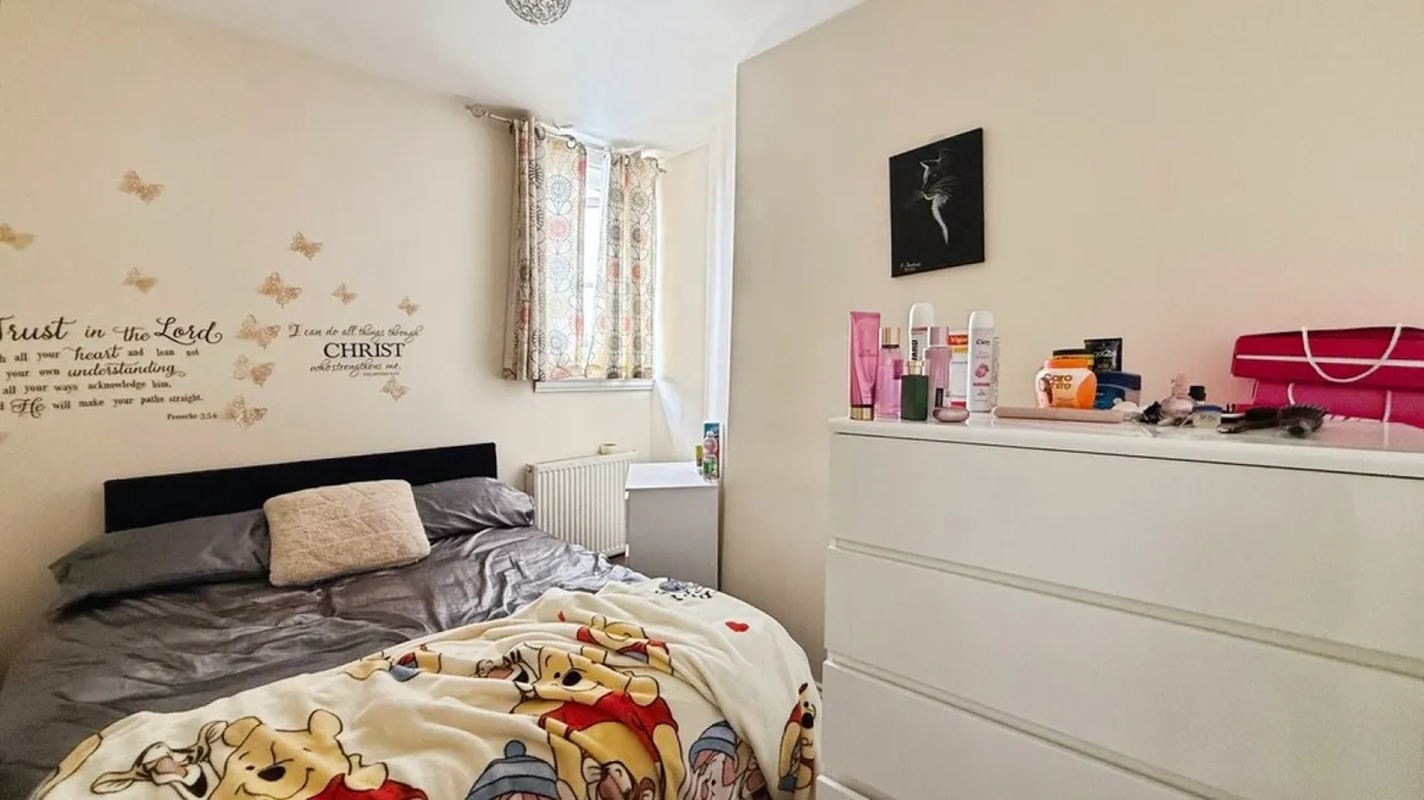 Barclay Court, Warminster, photo 6