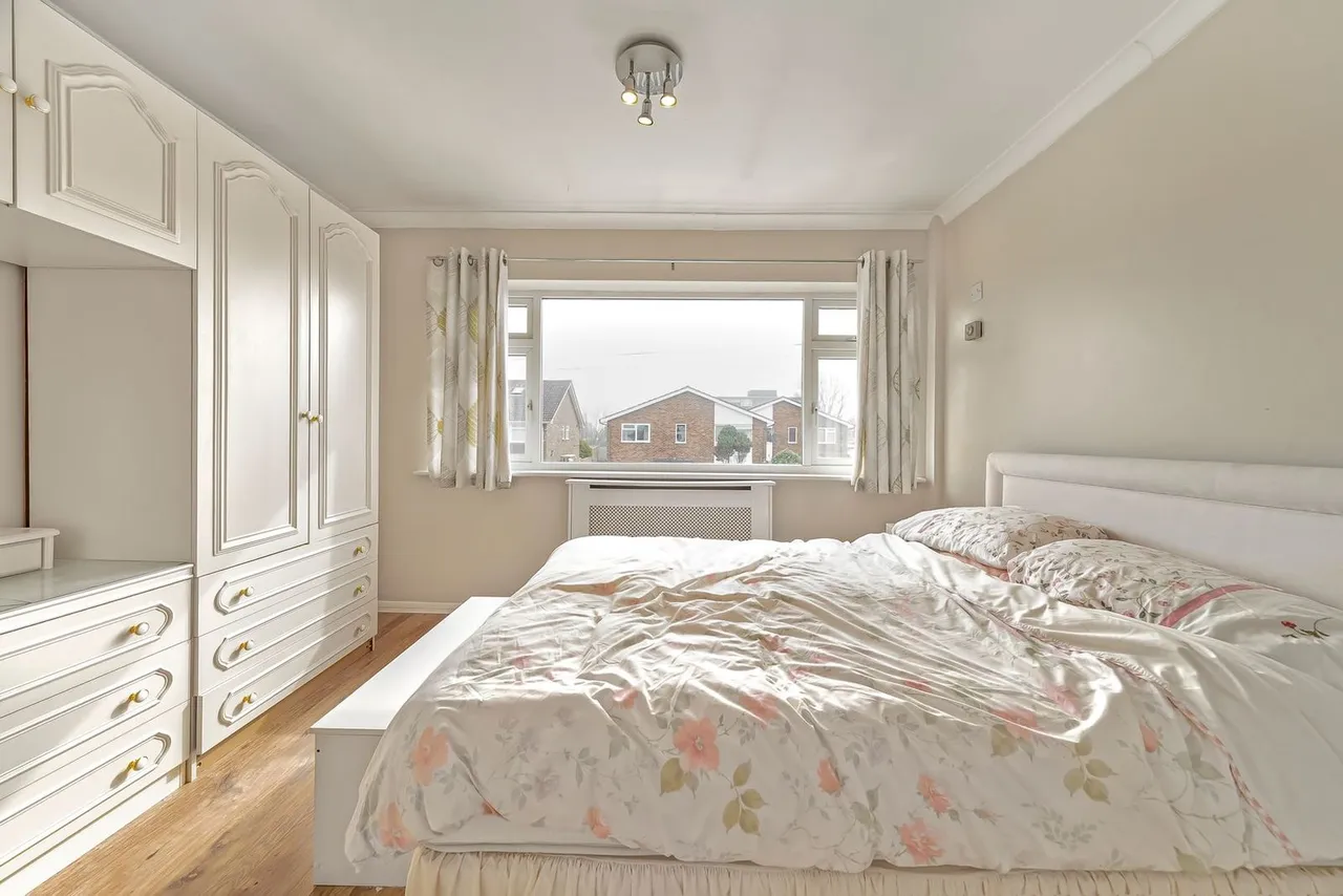Gordon Road, Ashford, TW15, photo 10