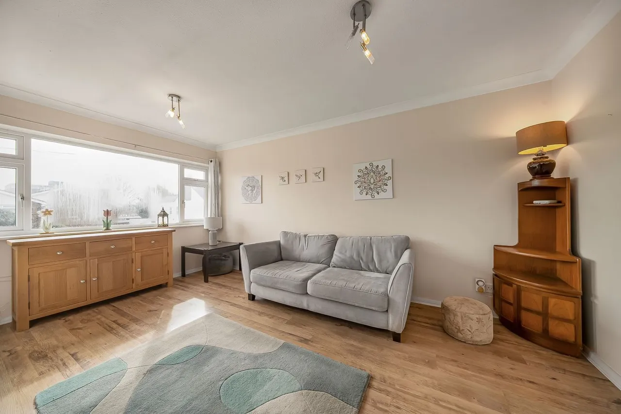 Gordon Road, Ashford, TW15, photo 2