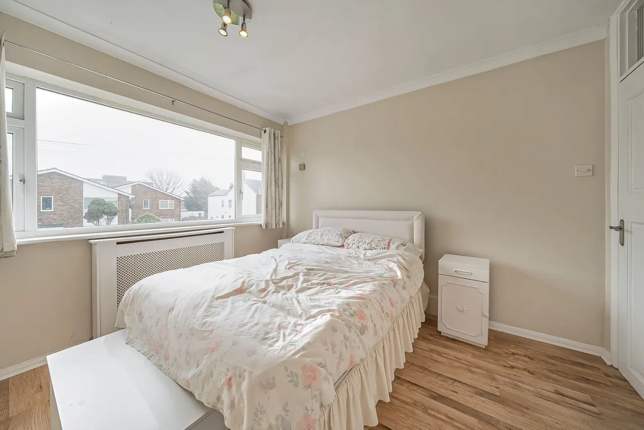 Gordon Road, Ashford, TW15, photo 9