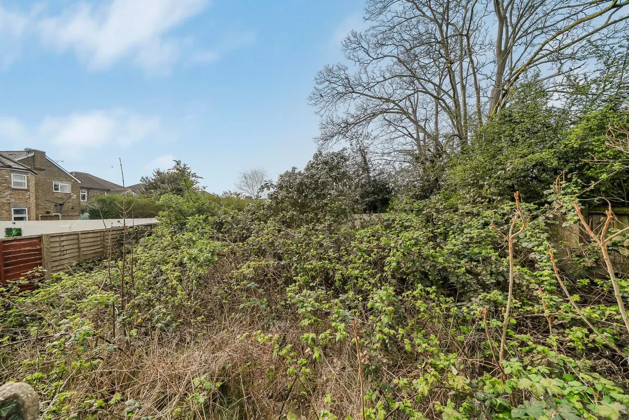 Gordon Road, Ashford, TW15, photo 15