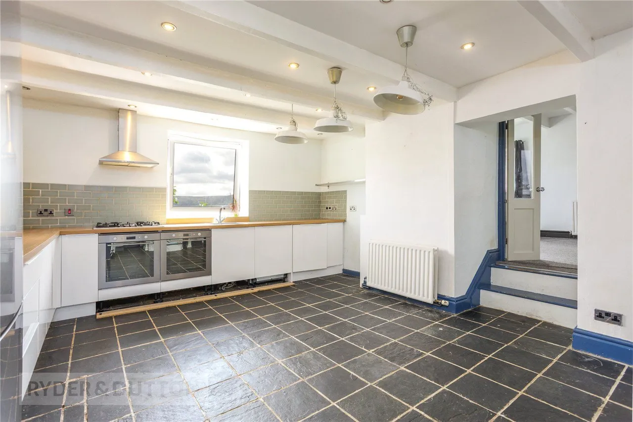 Stamford Street, Mossley, OL5, photo 4