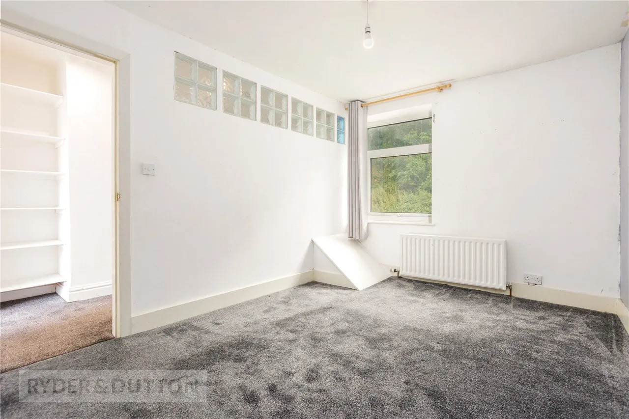 Stamford Street, Mossley, OL5, photo 11