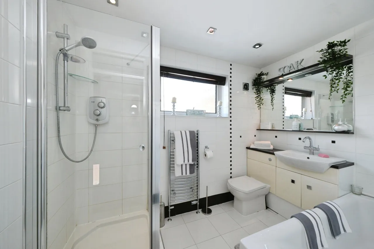Milldale Walk, Sutton-in-ashfield, NG17, photo 13