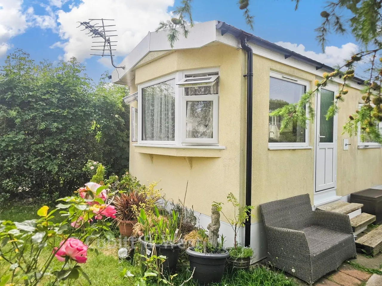Boxhill Road, Tadworth, KT20, photo 2