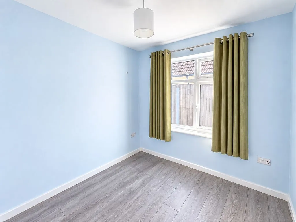 Julyan Avenue, Poole, BH12, photo 8