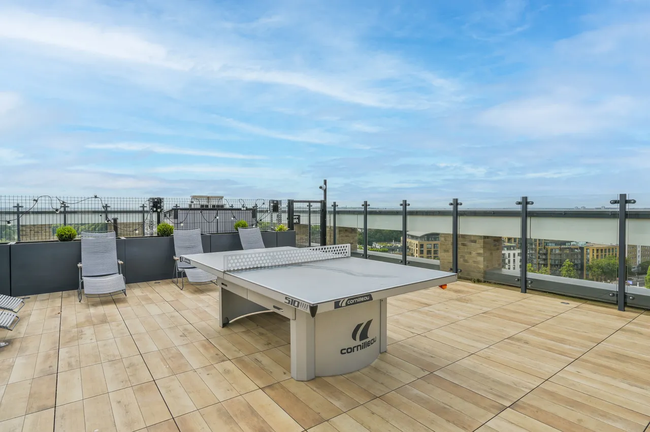 Brentford, TW8, photo 15