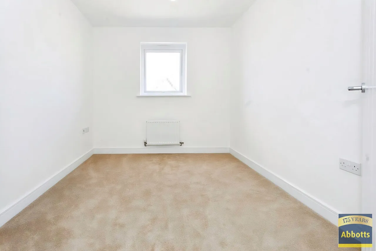 Eagle Way, CB24, photo 6