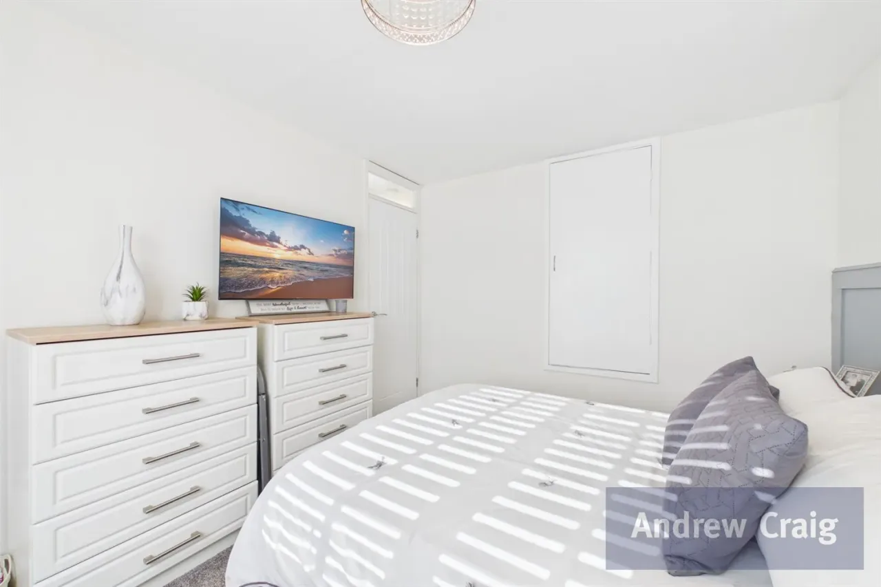 Broadbank, Wardley, NE10, photo 10
