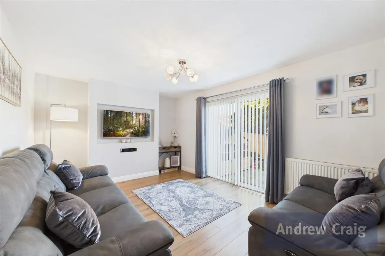 Broadbank, Wardley, NE10, photo 3
