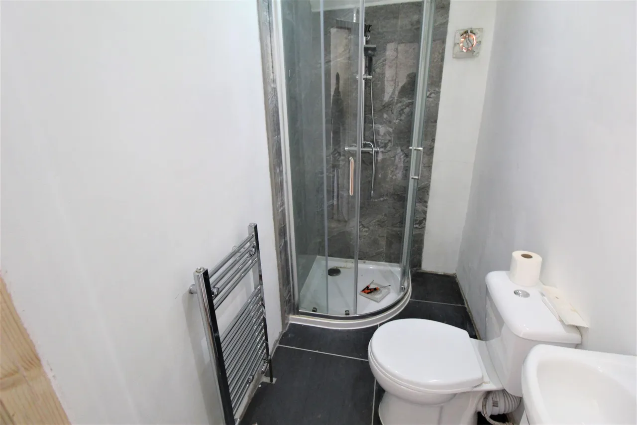 London Road, Grays, Essex, RM17 5YP, photo 6