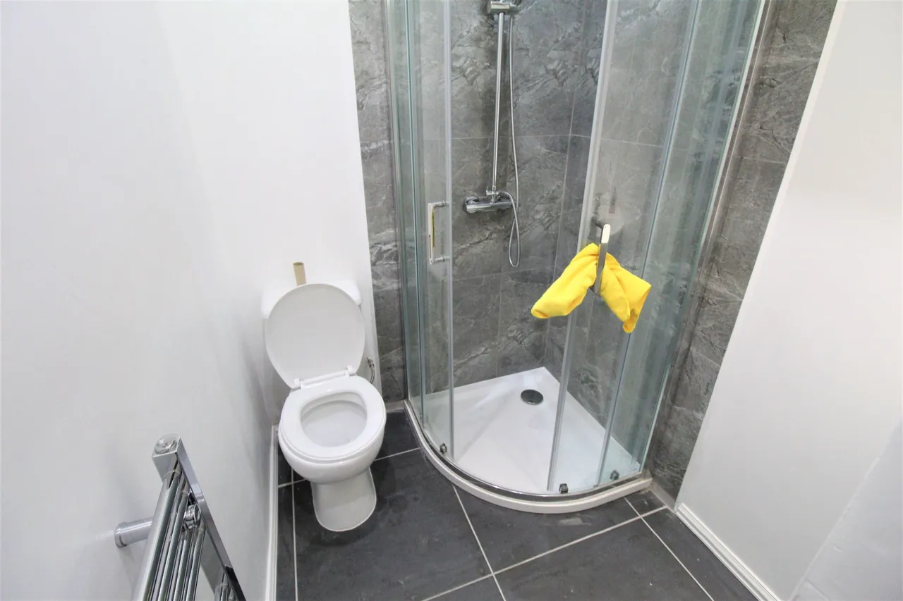 London Road, Grays, Essex, RM17 5YP, photo 5
