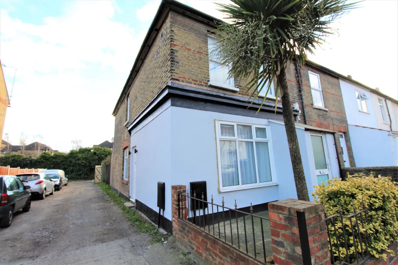 London Road, Grays, Essex, RM17 5YP, photo 7