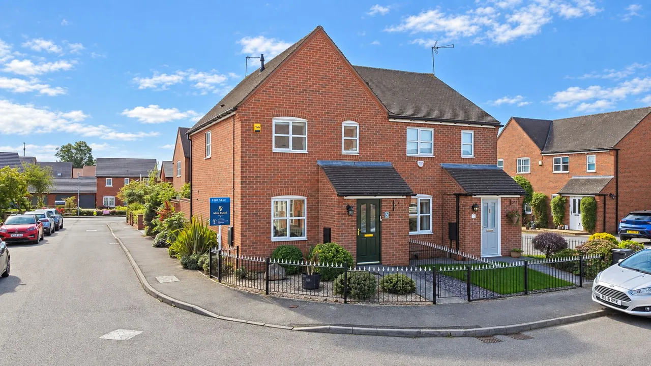 3 bed house for sale, The Stables, Burbage, LE10