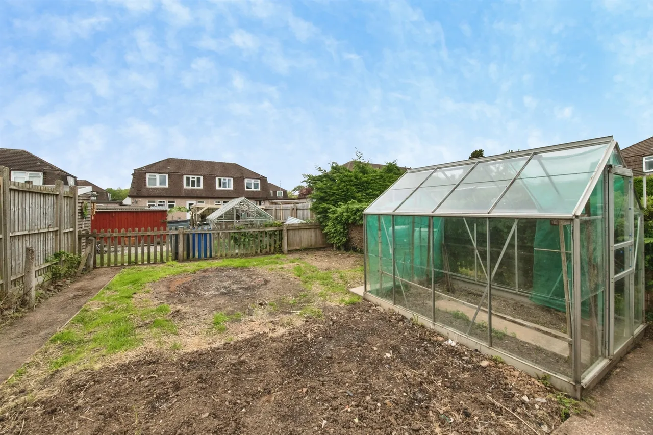 Queensway, Tiverton, EX16, photo 13