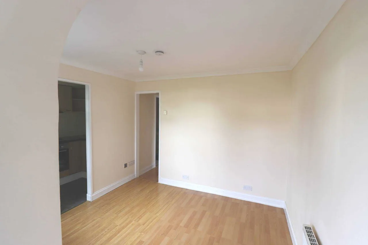 Dashwood Avenue, High Wycombe, HP12 3EB, photo 3