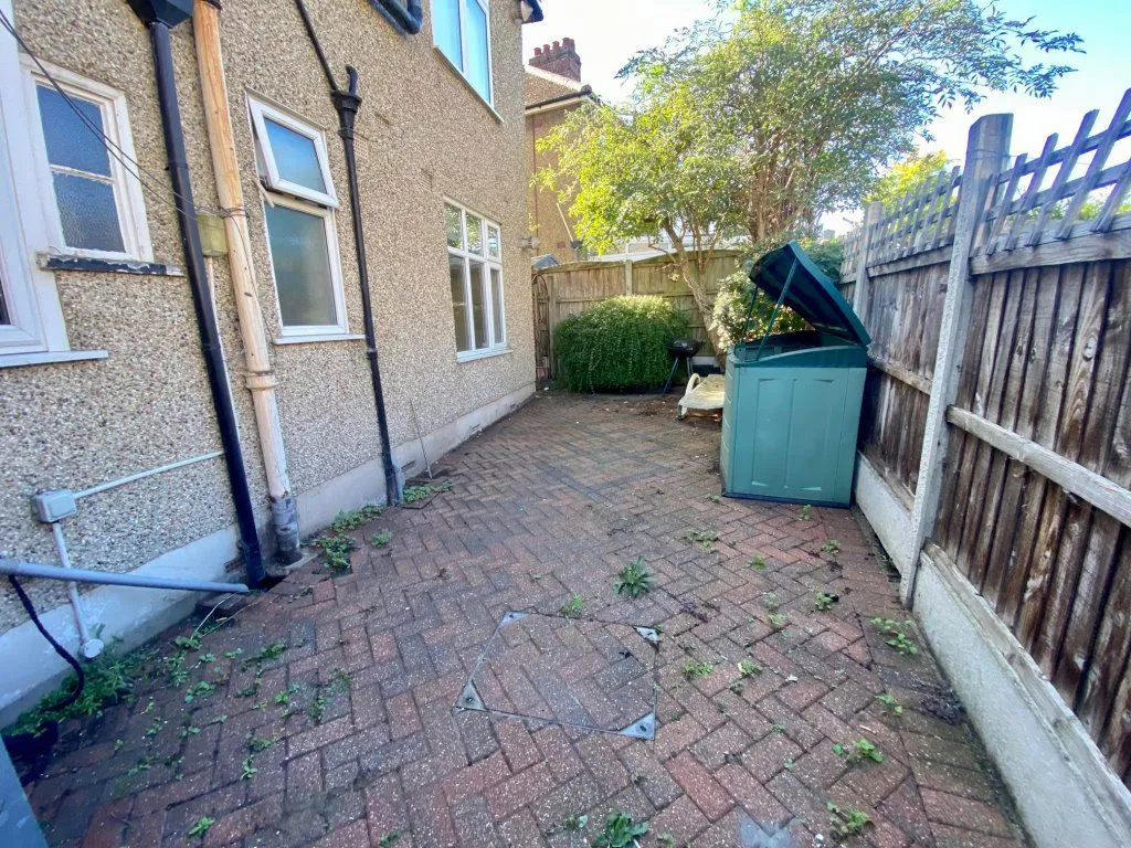 Buckhurst Way, Buckhurst Hill, IG9, photo 11