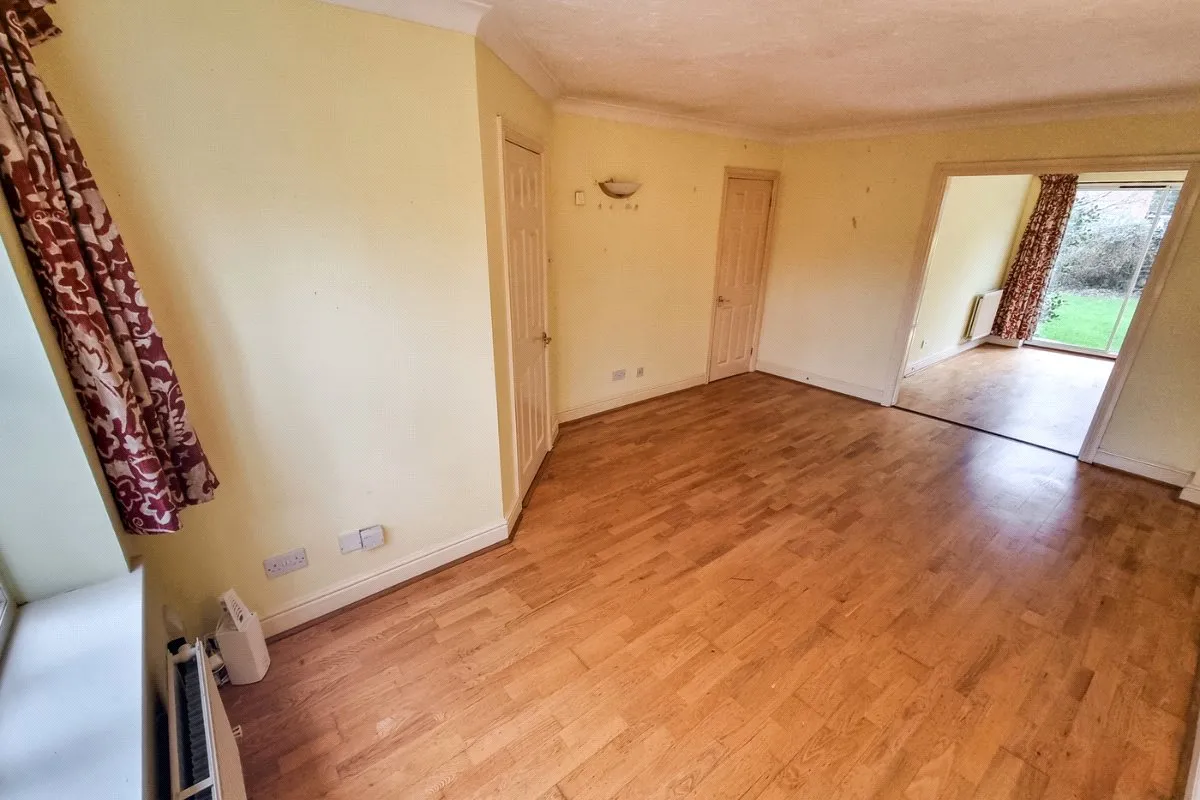 Brambles Close, Ash, Guildford, Surrey, GU12 6NY, photo 4