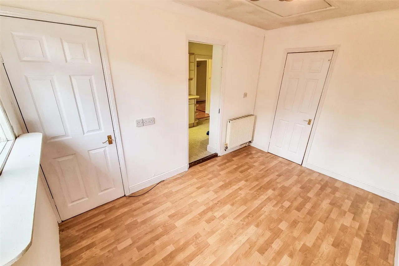 Brambles Close, Ash, Guildford, Surrey, GU12 6NY, photo 9