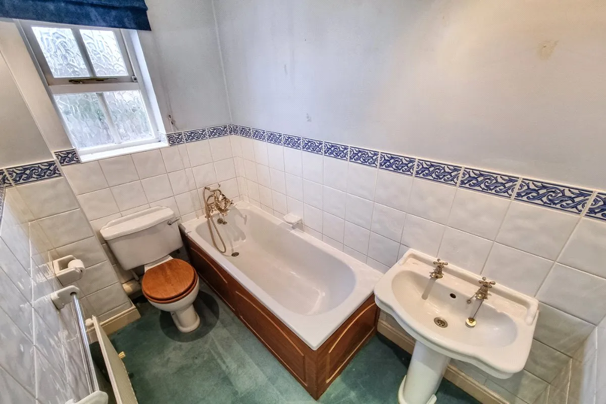 Brambles Close, Ash, Guildford, Surrey, GU12 6NY, photo 17