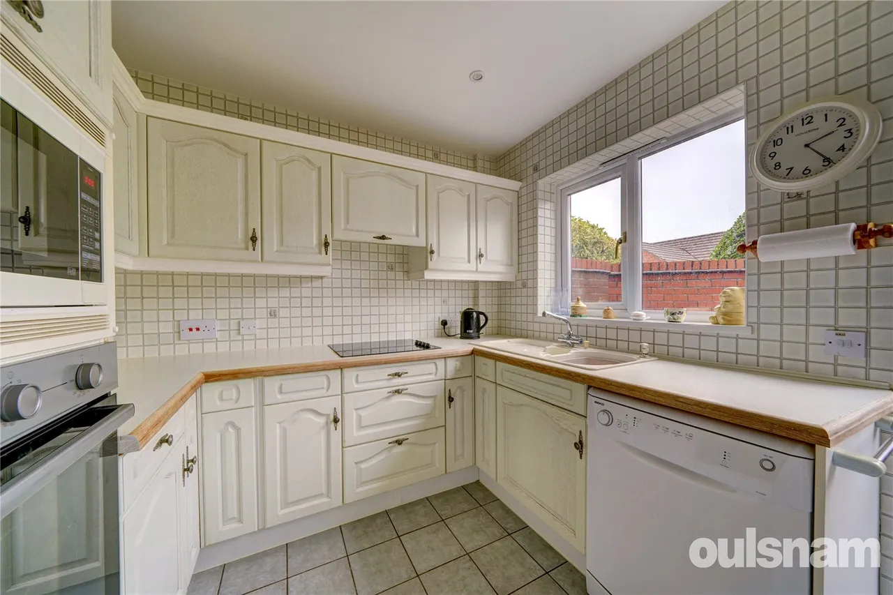 Monnow Close, Droitwich, Worcestershire, WR9 8TF, photo 15