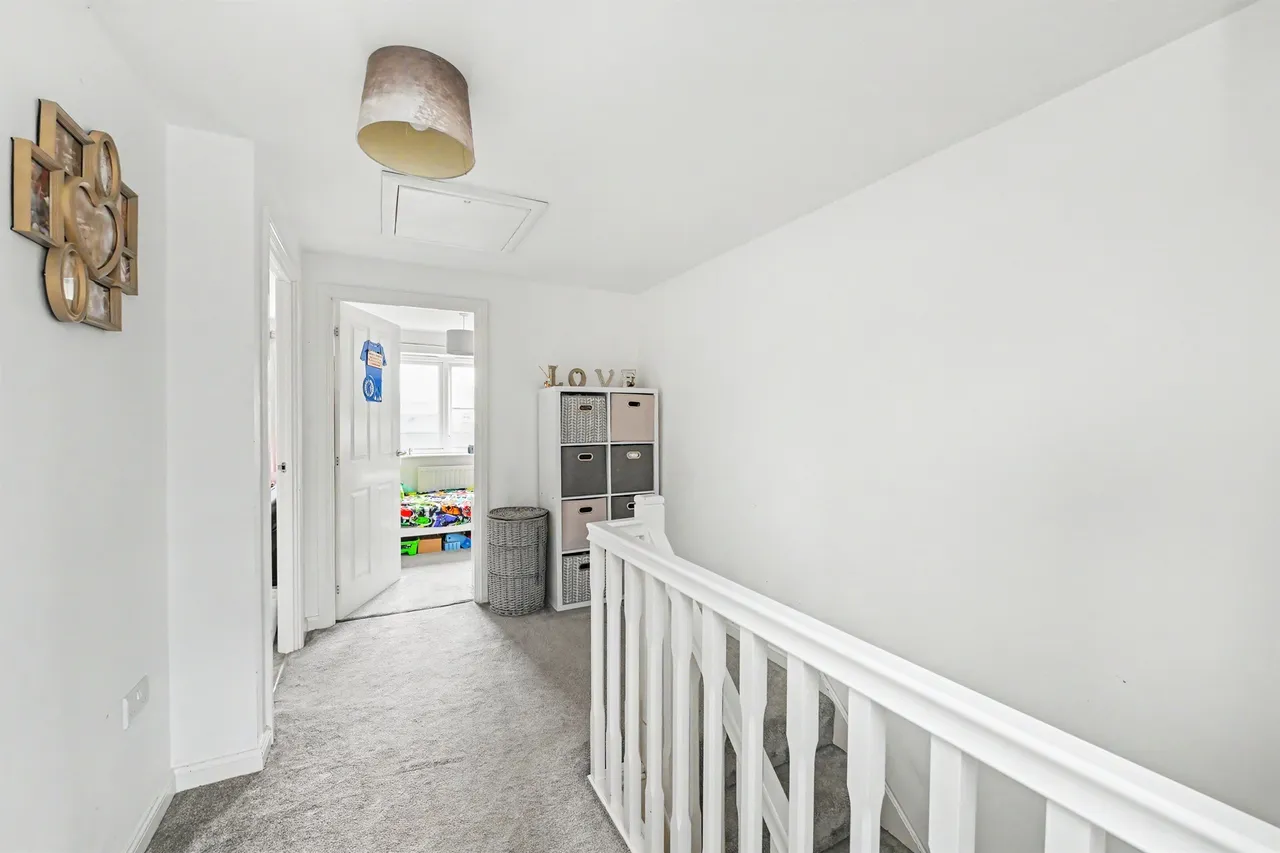 Waring Crescent, Aston Clinton, HP22, photo 8