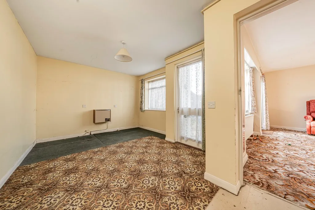 Ashwood Avenue, Hillingdon, UB8, photo 9