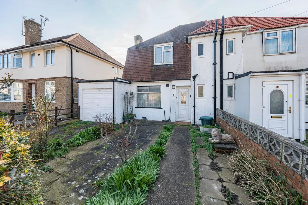 4 bed house for sale — Ashwood Avenue, Hillingdon, UB8
