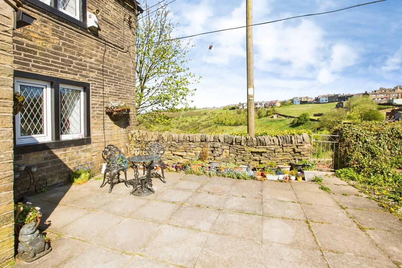 Windy Bank Lane, Queensbury, BD13, photo 11