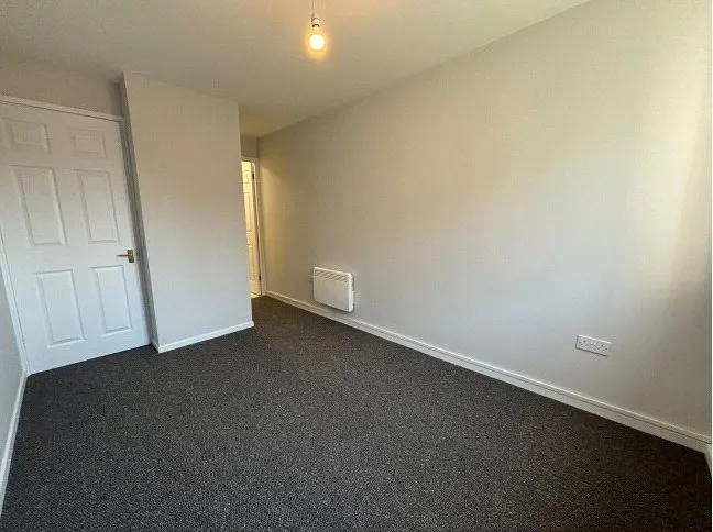 Firs Avenue, Windsor, SL4, photo 3